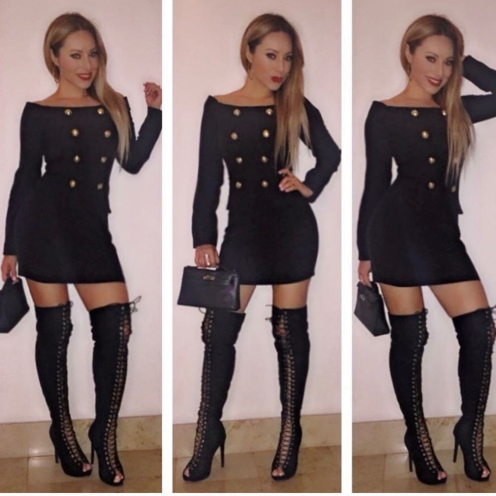 BLACK OFF-THE SHOULDER LONG SLEEVE MINI DRESS.